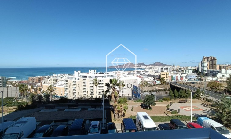Apartment / flat - Sale - Las Palmas - Las Canteras Beach