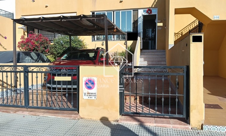 Apartment flat - Sale - Los Montesinos - La Herrada