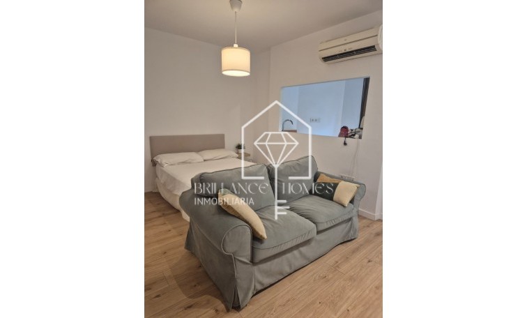 Apartment/mieszkanie - Sprzedaż - Alicante - Centro