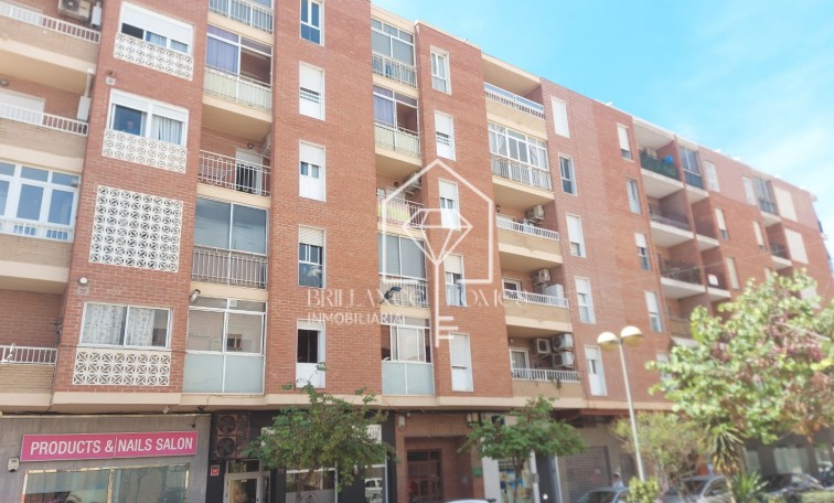 Apartment/mieszkanie - Sprzedaż - Torrevieja - Centro