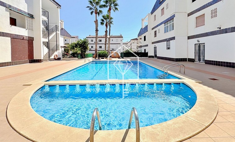 Apartment - Revente - Torrevieja - Rocio del Mar