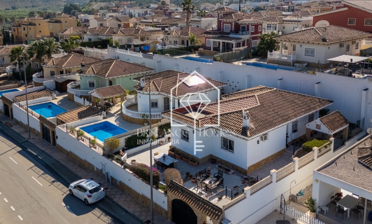 Detached villa - Sprzedaż - Bigastro - Villas Andrea