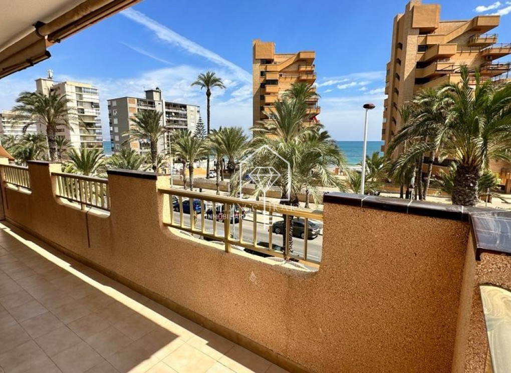 Location courte durée - Appartement / flat - Los Arenales del Sol - Arenales