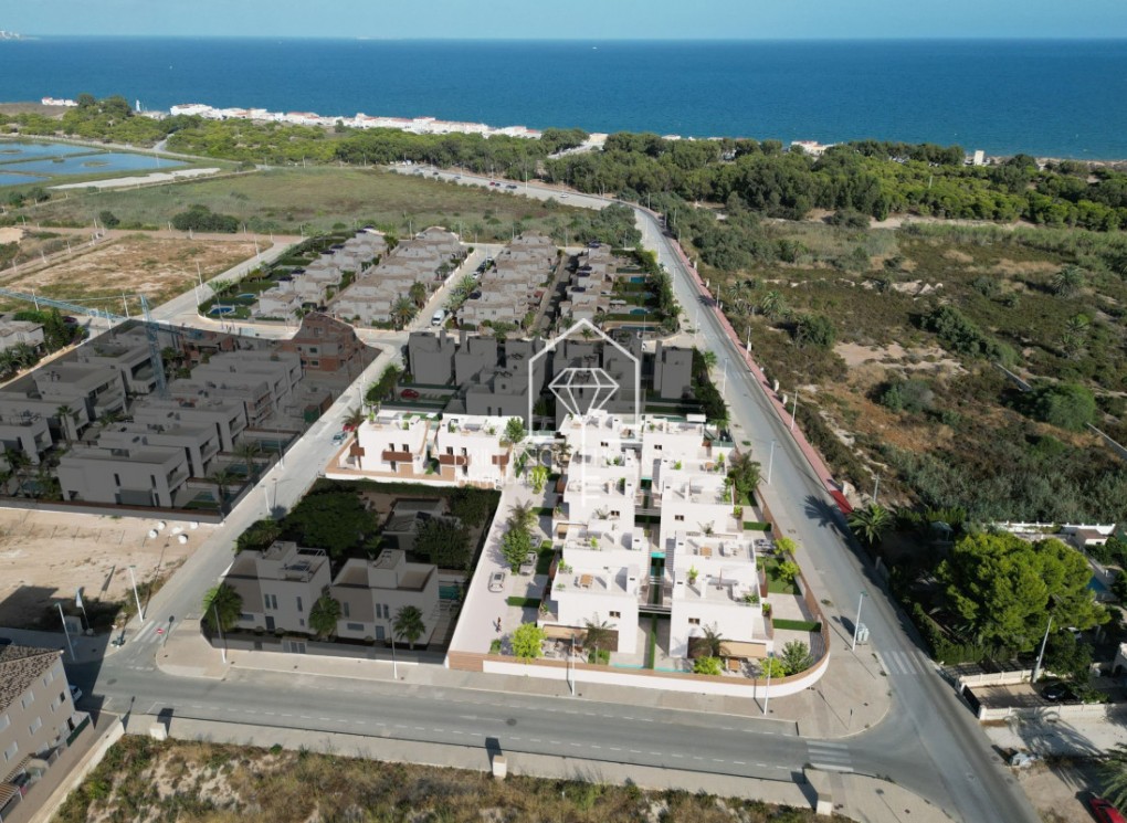 New Build - Terraced houses - The Marina - 03194