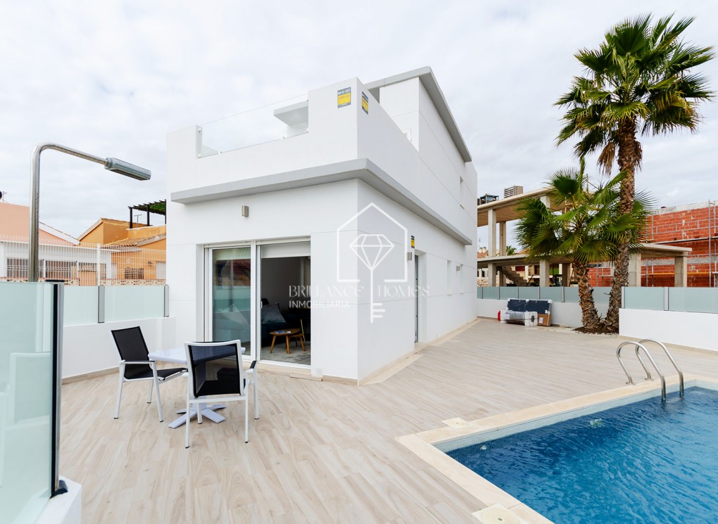 New Build - Villas - Torrevieja - 03184