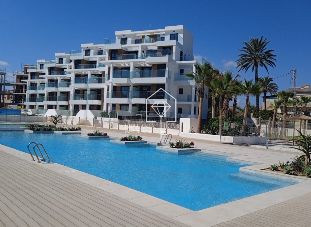Nouvelle construction - Apartment - Denia