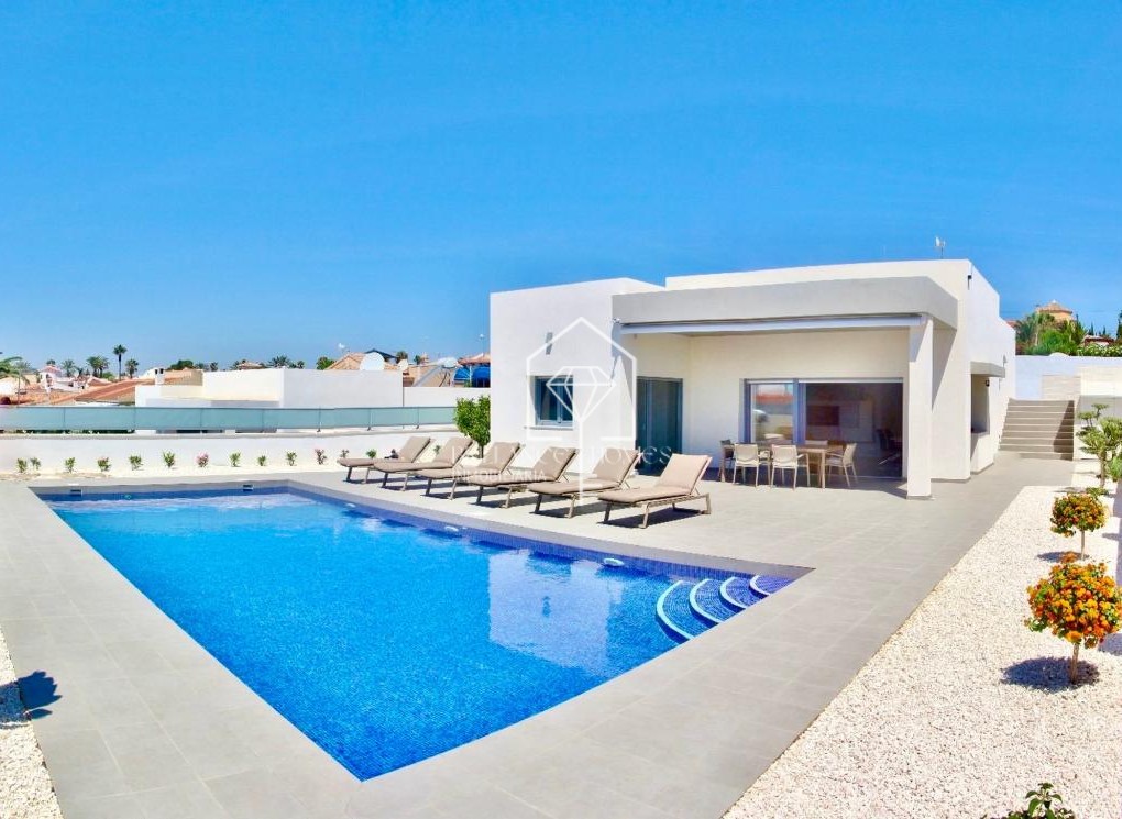 Nouvelle construction - Villa - Rafal
