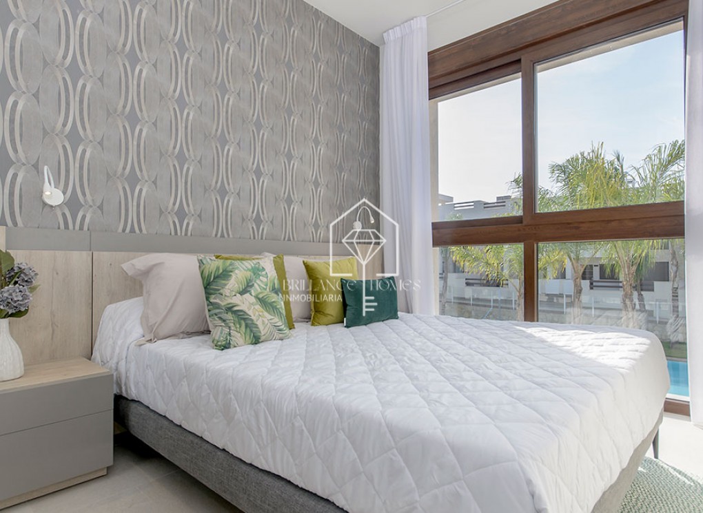 Nowa konstrukcja - Bungalows - Torrevieja - 03186