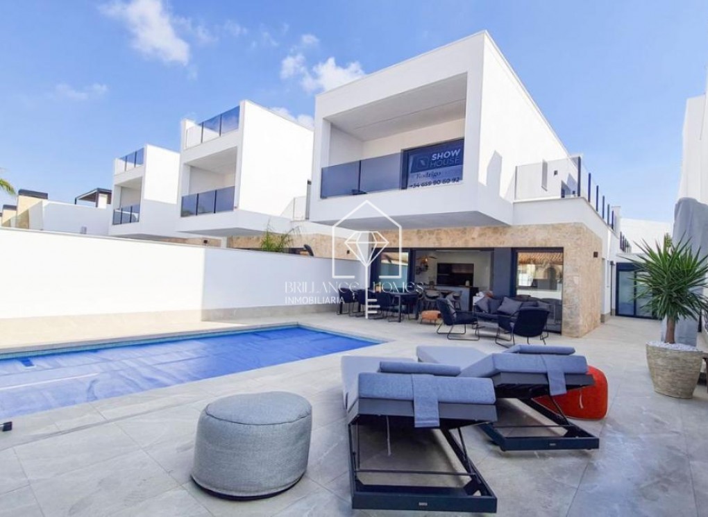 Nowa konstrukcja - Villas - San Pedro del Pinatar - 30740