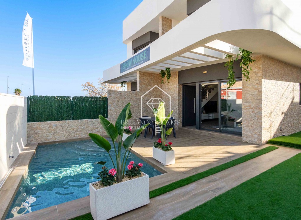 Obra nueva - Villas - Los Montesinos - 03187