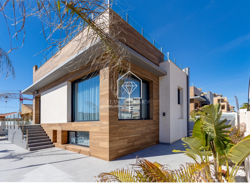 Obra nueva - Villas - Torrevieja - 03188