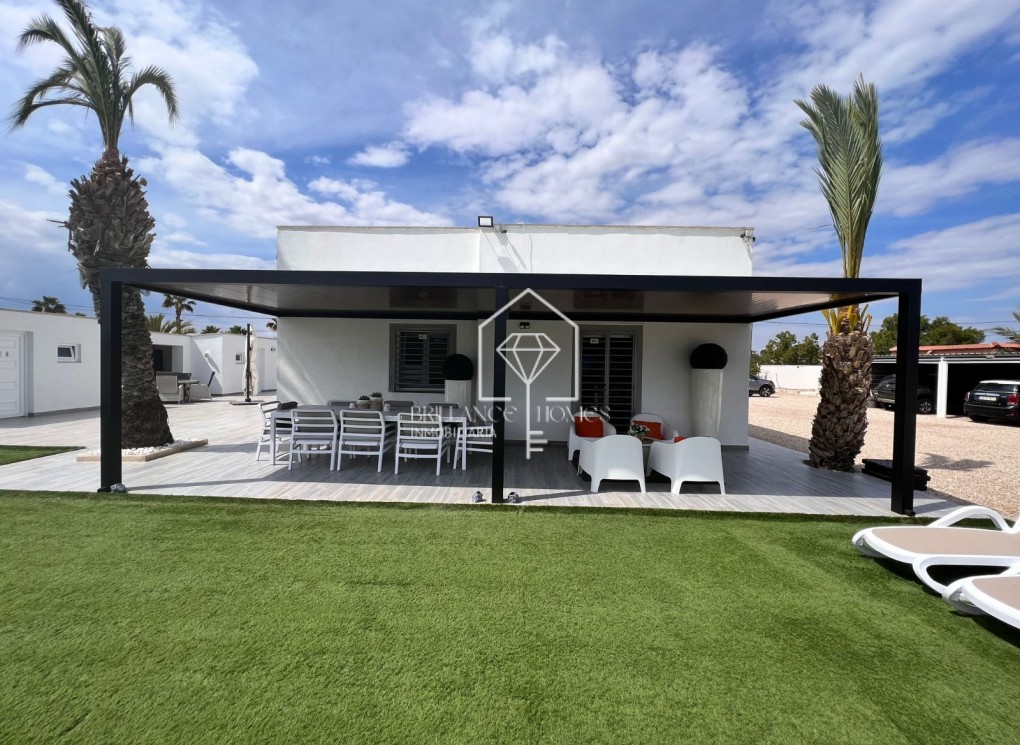 Resale - 5. Finca / Country Property - Elche Pedanías - La Marina