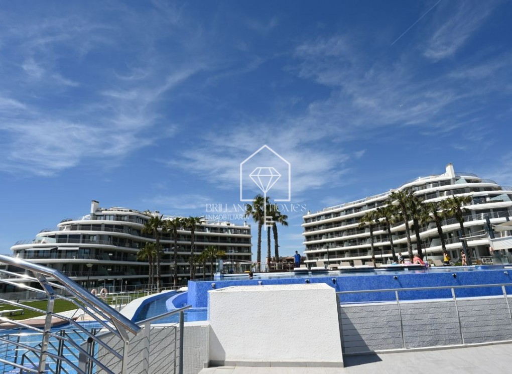 Resale - Apartamento - Los Arenales del Sol - Arenales