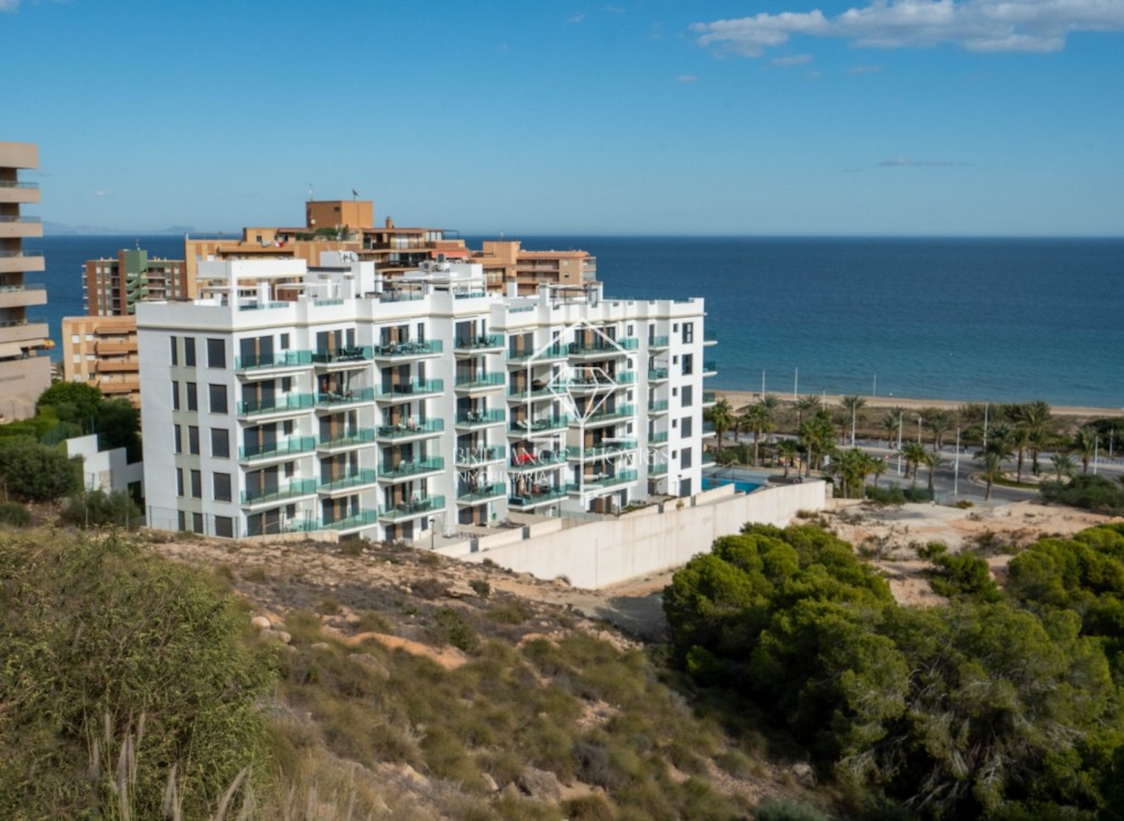 Resale - Apartamento - Los Arenales del Sol - Arenales