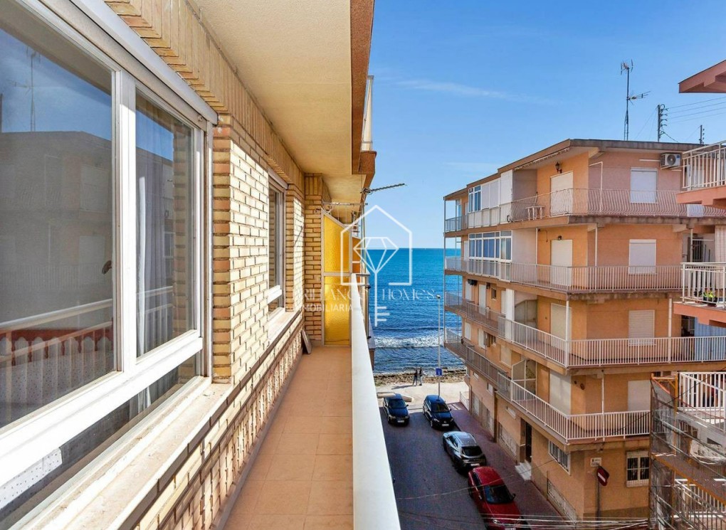 Resale - Apartamento - Torrevieja - El Acequión - Los Náufragos