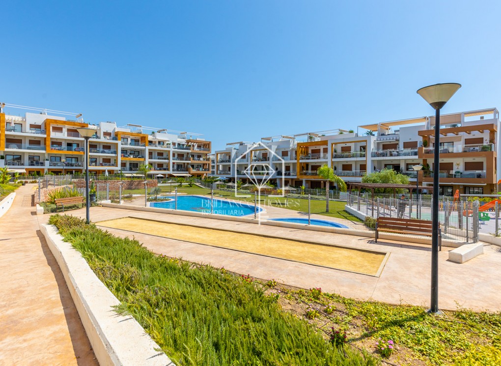 Resale - Apartment - Orihuela Costa - Villamartín-Las Filipinas