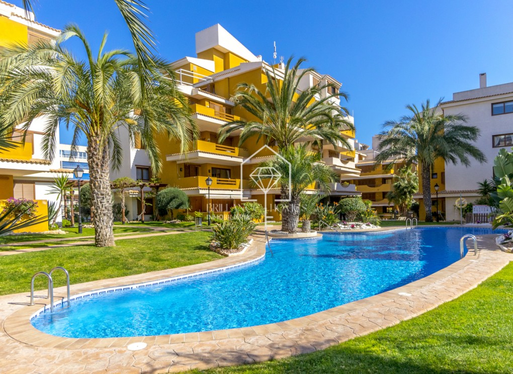 Resale - Apartment - Torrevieja - Punta Prima