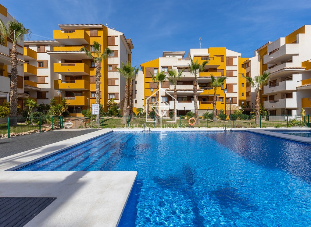 Resale - Apartment - Torrevieja - Punta Prima