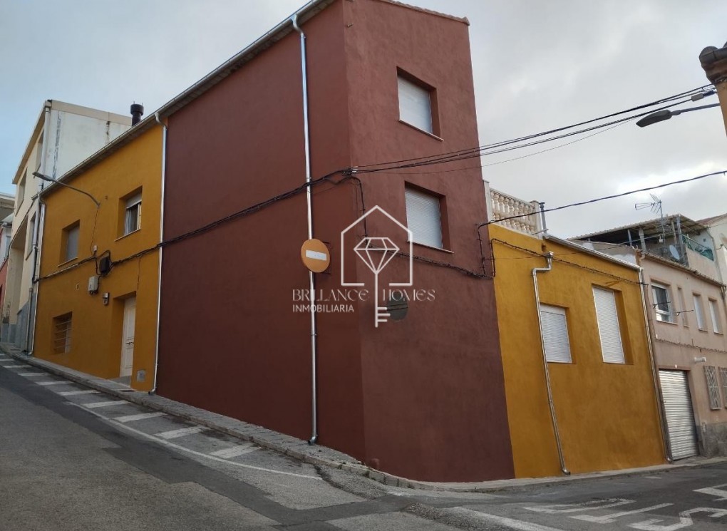 Resale - Casa - Alicante - Banyeres de Mariola