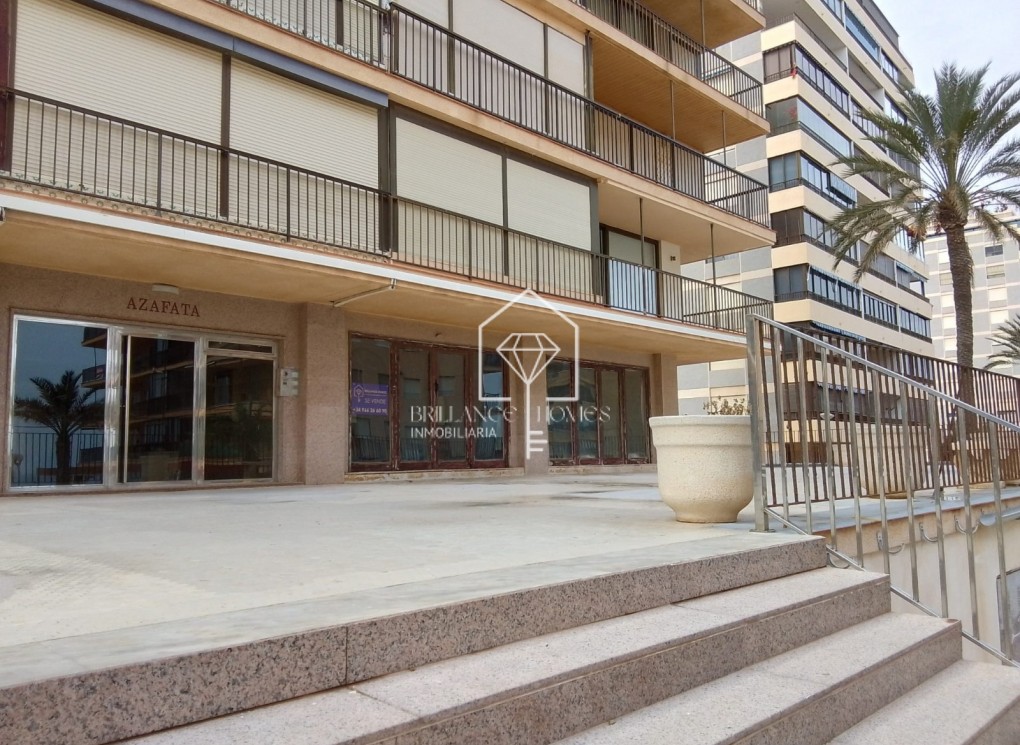 Resale - Commercial - Los Arenales del Sol - Arenales