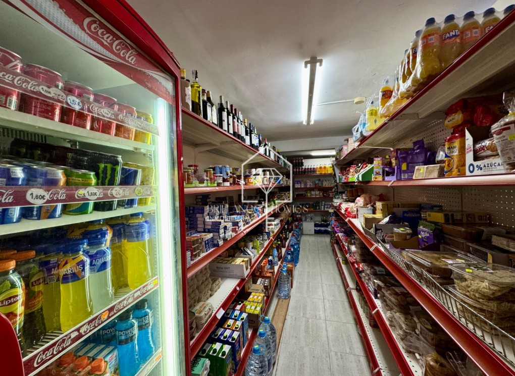 Resale - Gewerbefläche - Los Arenales del Sol - Arenales