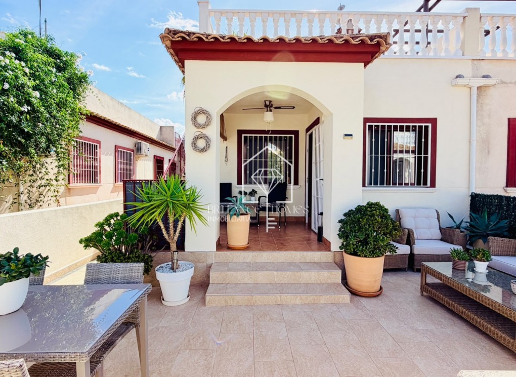 Resale - Semi Detached Villa - Daya Vieja