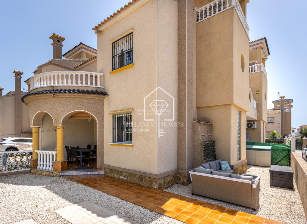 Resale - Semi - Detached Villa - Guardamar del Segura - Urb el raso