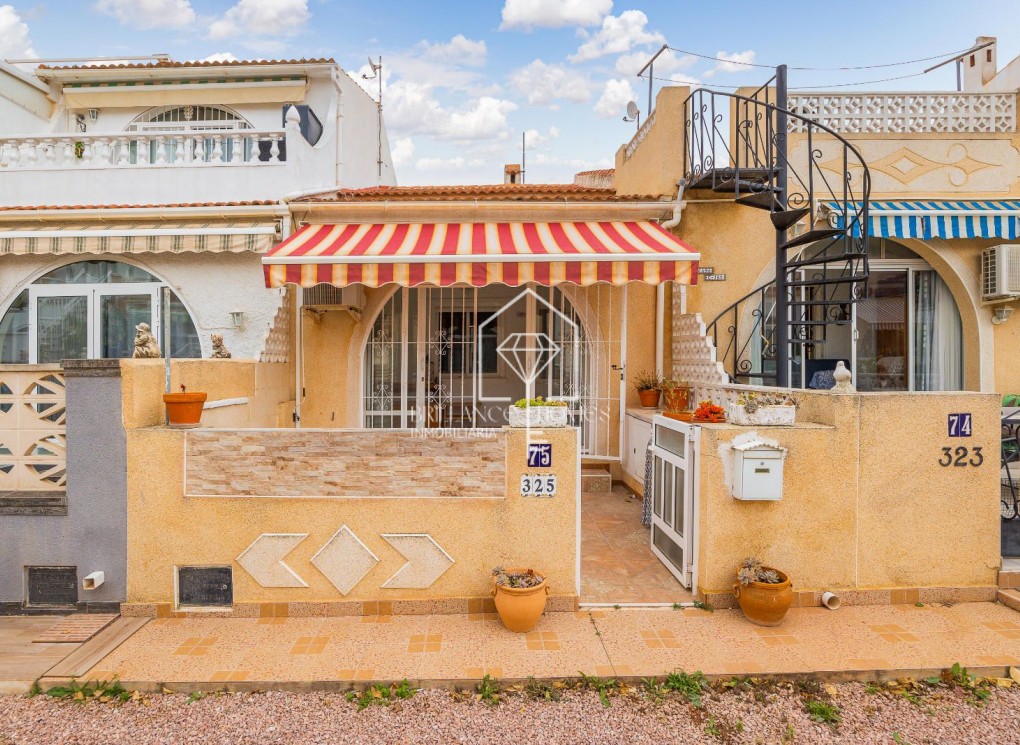 Resale - Terraced House - Torrevieja