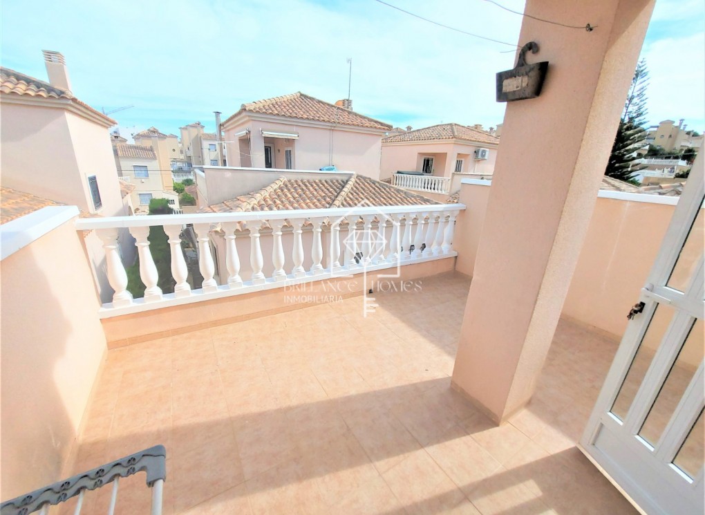 Resale - Villa - San Miguel de Salinas