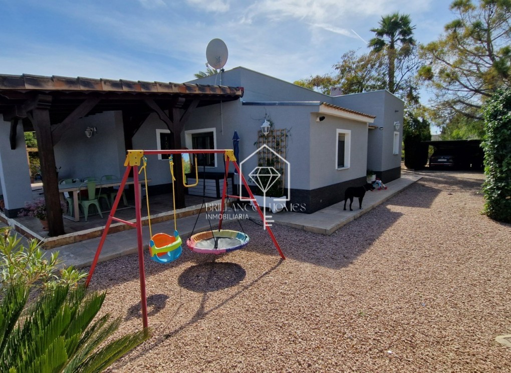 Resale - Villa - Santa Pola