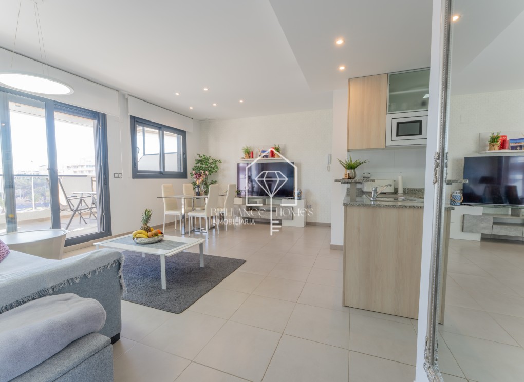 Resale - Wohnung - Los Arenales del Sol - Arenales