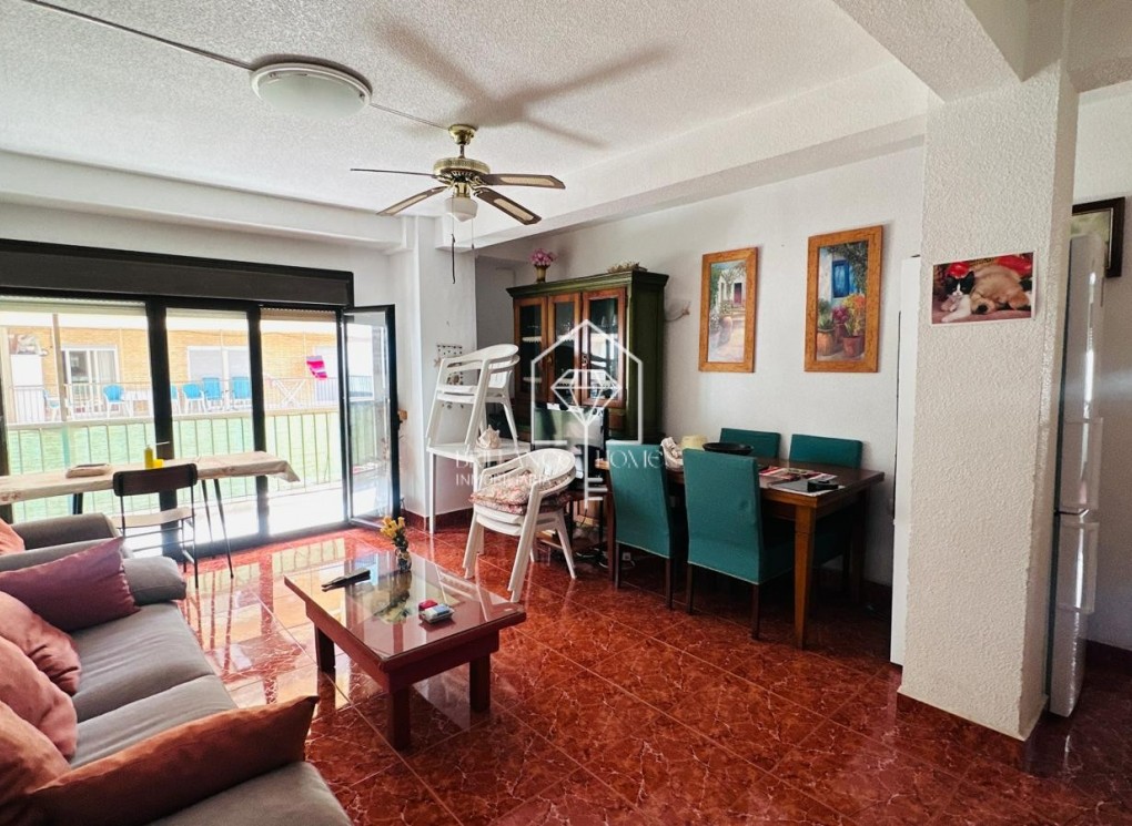 Resale - Wohnung - Los Arenales del Sol - Arenales