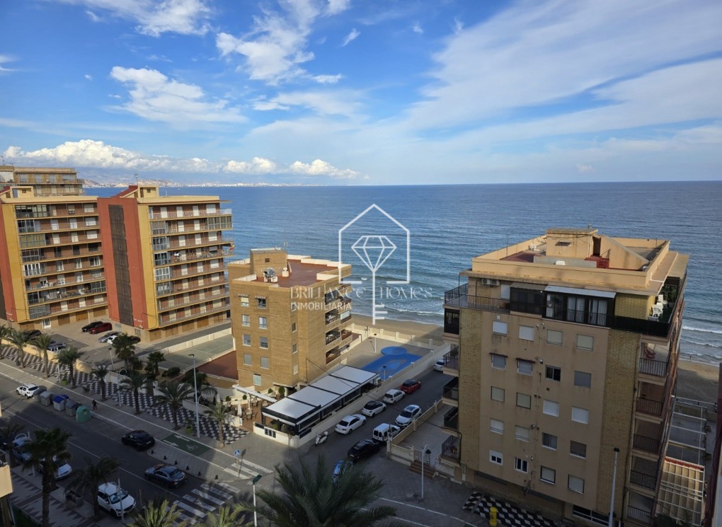 Resale - Wohnung - Los Arenales del Sol - Arenales