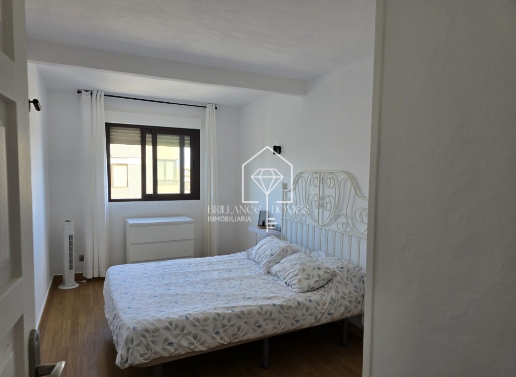 Resale - Wohnung - Los Arenales del Sol - Arenales