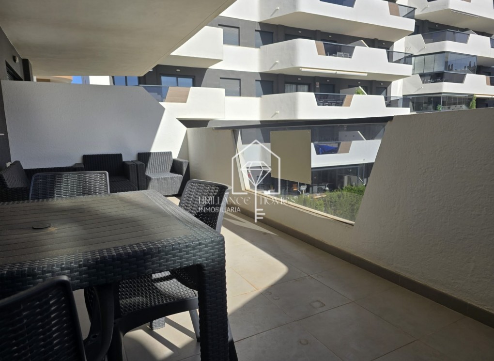 Resale - Wohnung - Los Arenales del Sol - Arenales