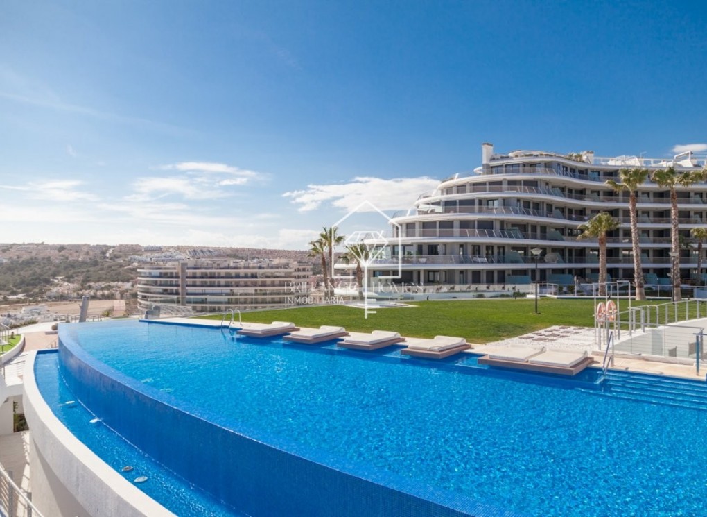 Resale - Wohnung - Los Arenales del Sol - Arenales