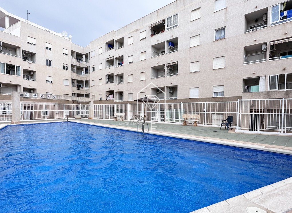 Resale - Wohnung - Torrevieja - Centro