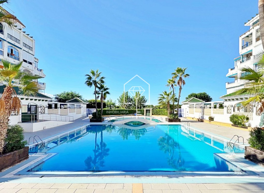 Resale - Wohnung - Torrevieja - La Mata