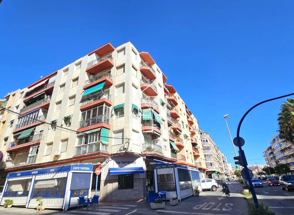 Revente - Apartamento - Torrevieja - El Acequión - Los Náufragos