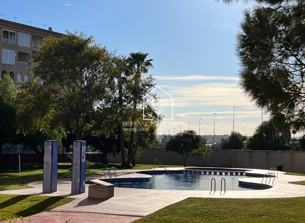 Revente - Apartment flat - Torrevieja - Centro