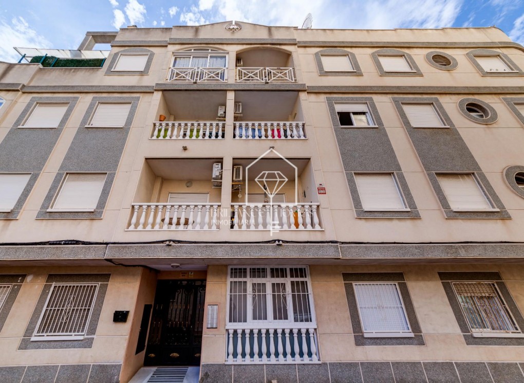 Revente - Apartment - Torrevieja - Centro