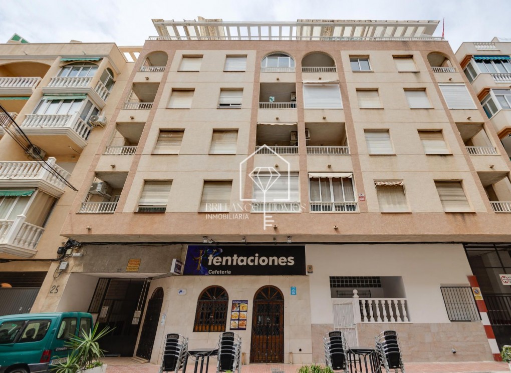 Revente - Apartment - Torrevieja - Curva del Palangre