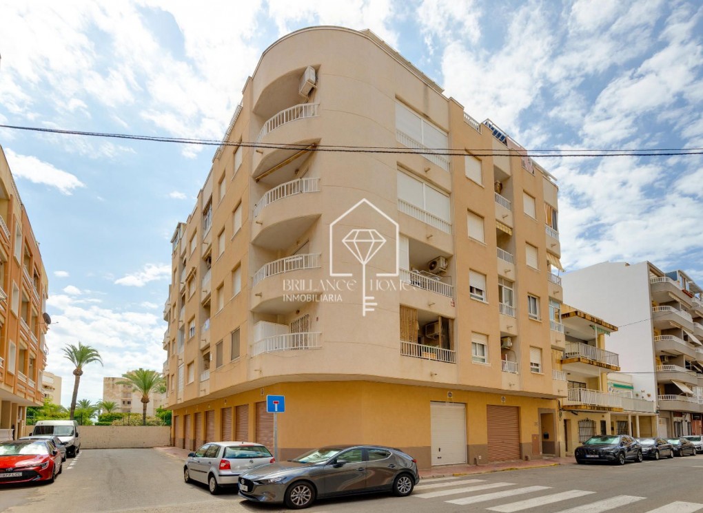 Revente - Apartment - Torrevieja - Playa de los Locos