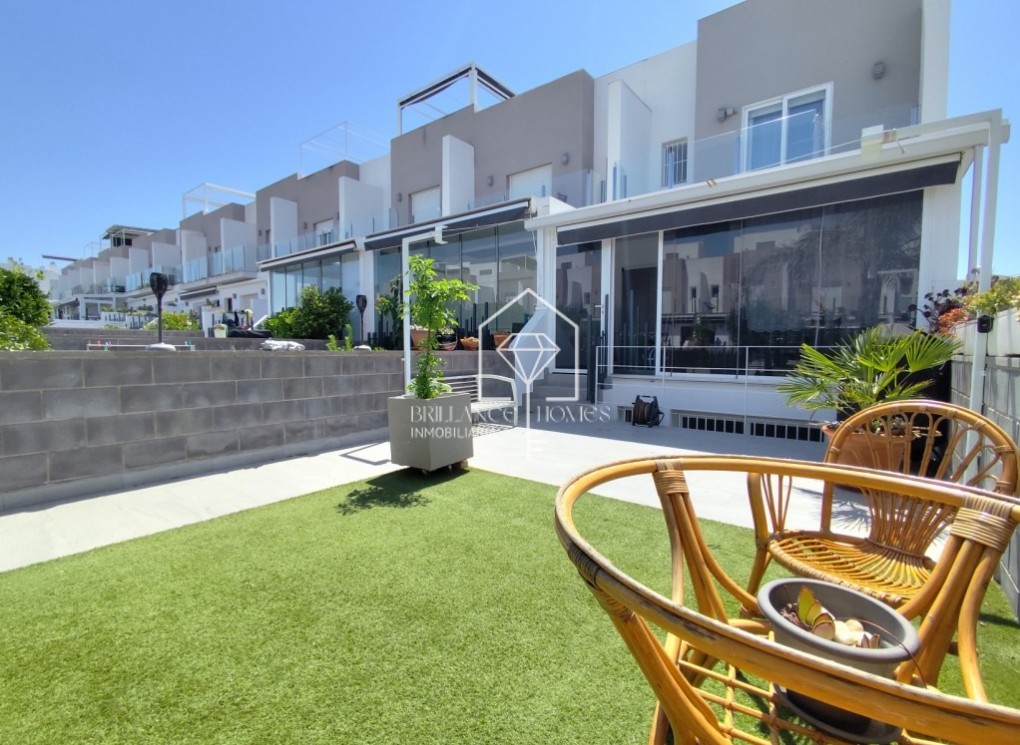 Revente - Corner townhouse - Torrevieja