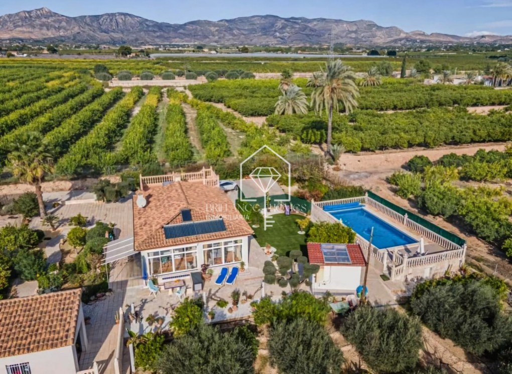Revente - country house - Albatera