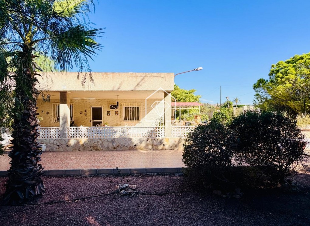 Revente - Detached villa - Crevillente