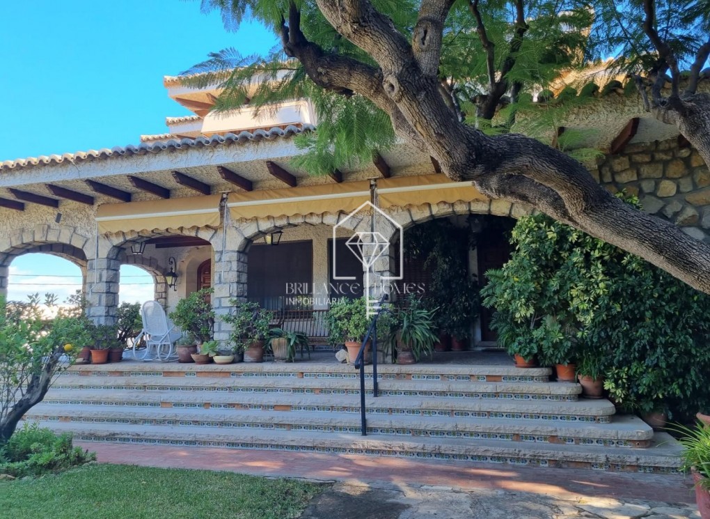Revente - Villa - Alicante - Vistahermosa