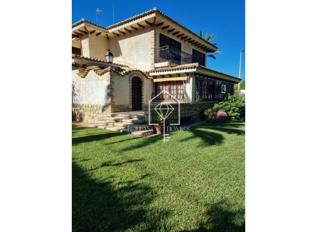 Revente - Villa - Alicante - Vistahermosa