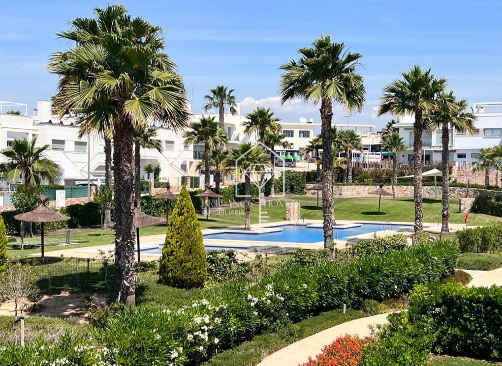 Sale - A. Apartment / flat - Entre Naranjos Vistabella Golf
