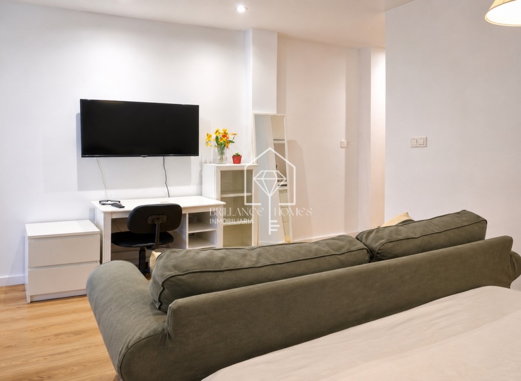 Sale - Apartment / flat - Alicante - Centro